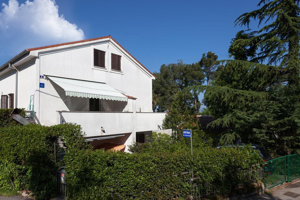 Apartment Pejnovic Malinska Exterior foto